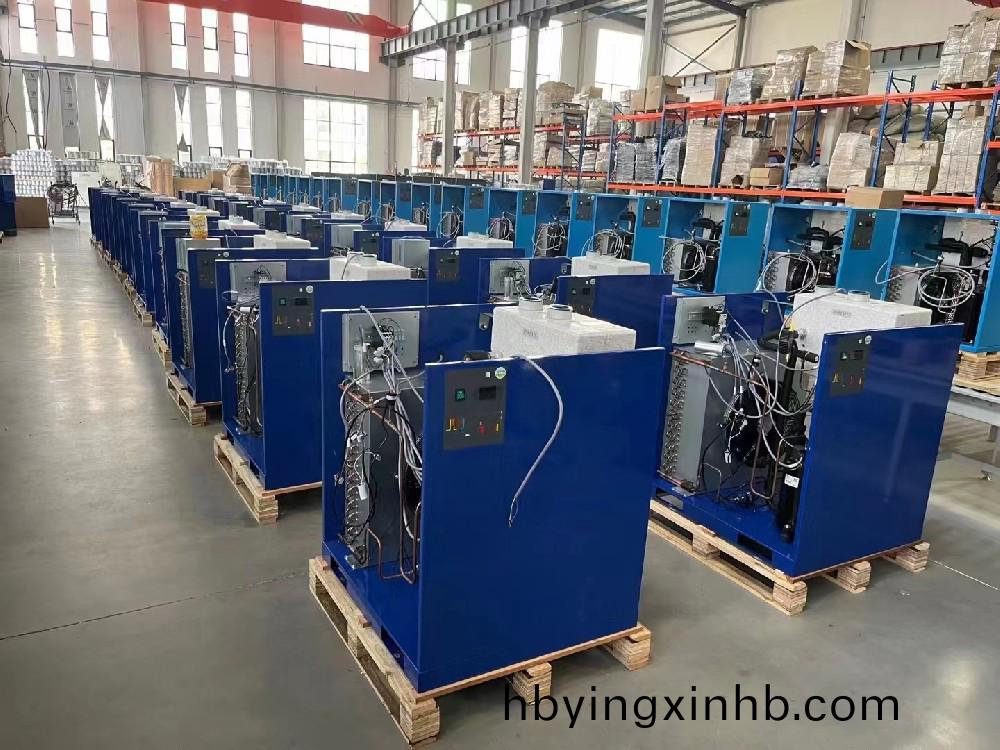 Freeze dryer production workshop